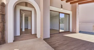 von_poll_real_estate_property_ES253745674_image_53