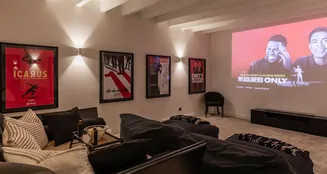 von_poll_real_estate_property_ES253745687_image_22