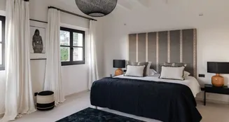 von_poll_real_estate_property_ES253745687_image_16