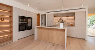 von_poll_real_estate_property_ES253745684_image_1