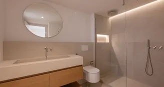 von_poll_real_estate_property_ES253745684_image_12