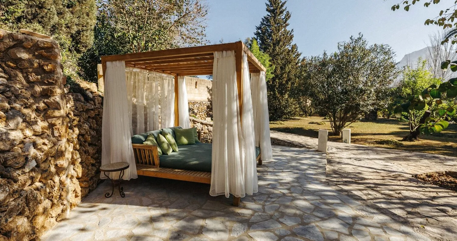 Cama balinesa