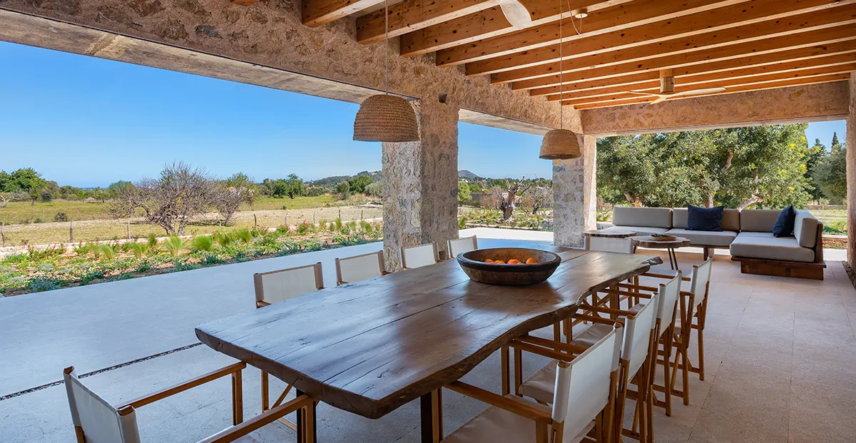 Spektakuläre-Finca-mit-großem-Pool-in-Selva-10