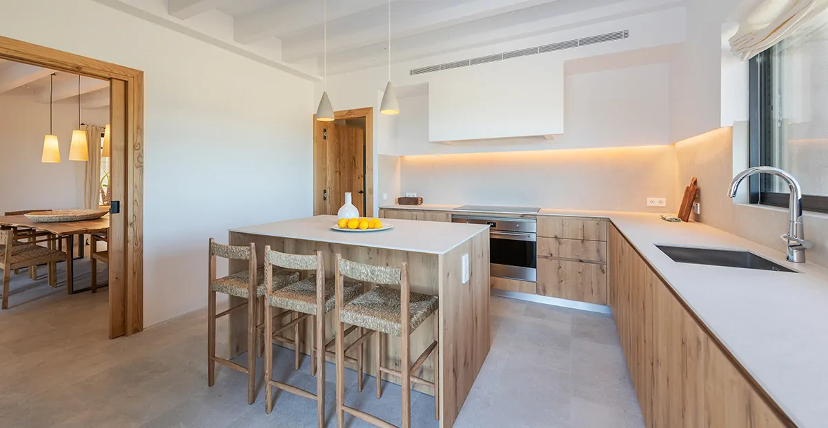 Spektakuläre-Finca-mit-großem-Pool-in-Selva-16