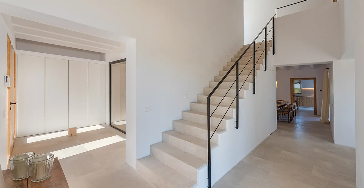 Spektakuläre-Finca-mit-großem-Pool-in-Selva-12