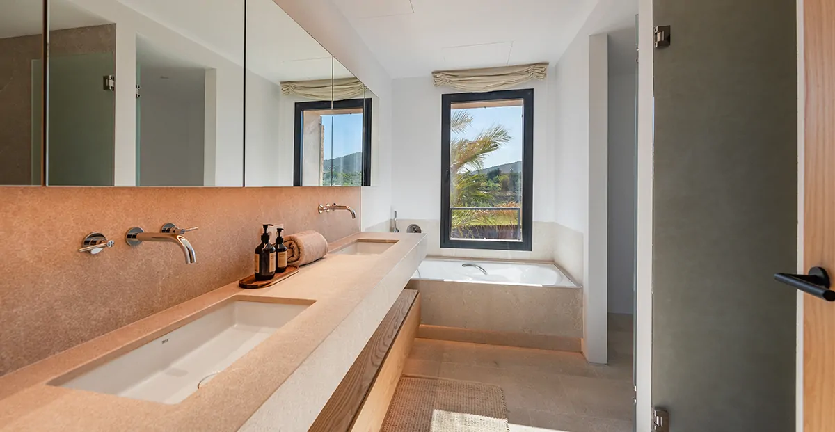 Spektakuläre-Finca-mit-großem-Pool-in-Selva-19