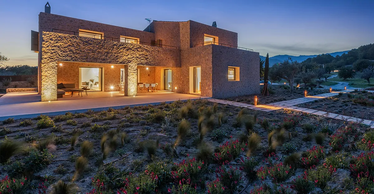 Spektakuläre-Finca-mit-großem-Pool-in-Selva-30