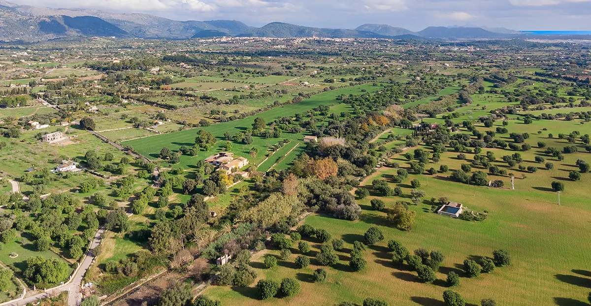 Spektakuläre-Finca-mit-großem-Pool-in-Selva-6