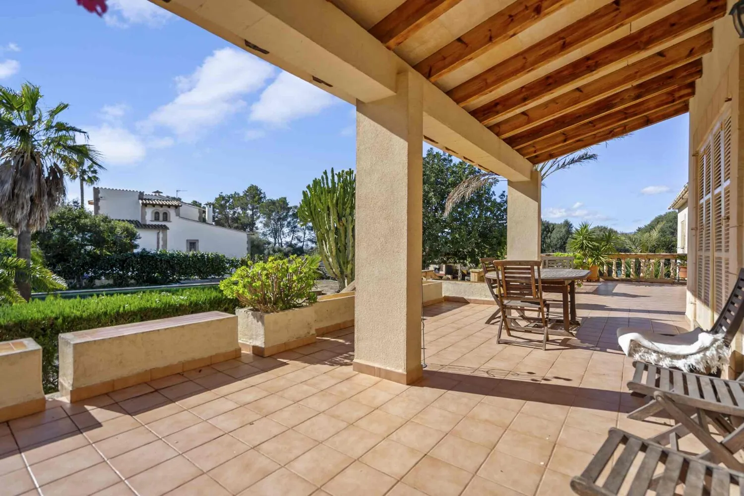 Überdachte Terrasse