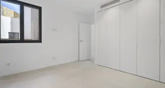 von_poll_real_estate_property_ES263745757_02_image_39