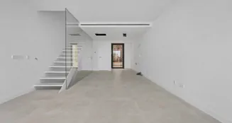 von_poll_real_estate_property_ES263745757_03_image_47