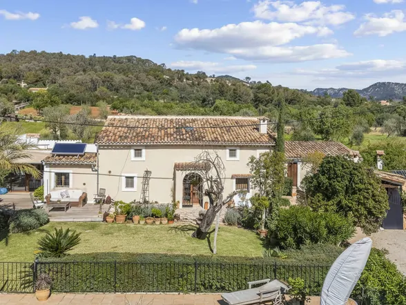 Mediterranean finca with pool in a quiet location near Bunyola – photo 34