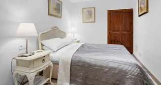 von_poll_real_estate_property_ES253745693_image_44