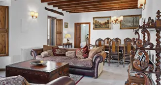 von_poll_real_estate_property_ES253745693_image_40