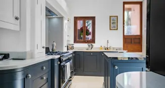 von_poll_real_estate_property_ES253745693_image_54