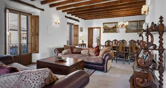 von_poll_real_estate_property_ES253745693_image_38