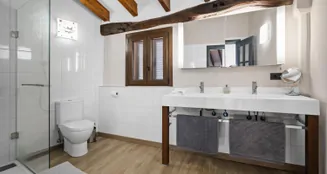 von_poll_real_estate_property_ES253745693_image_65