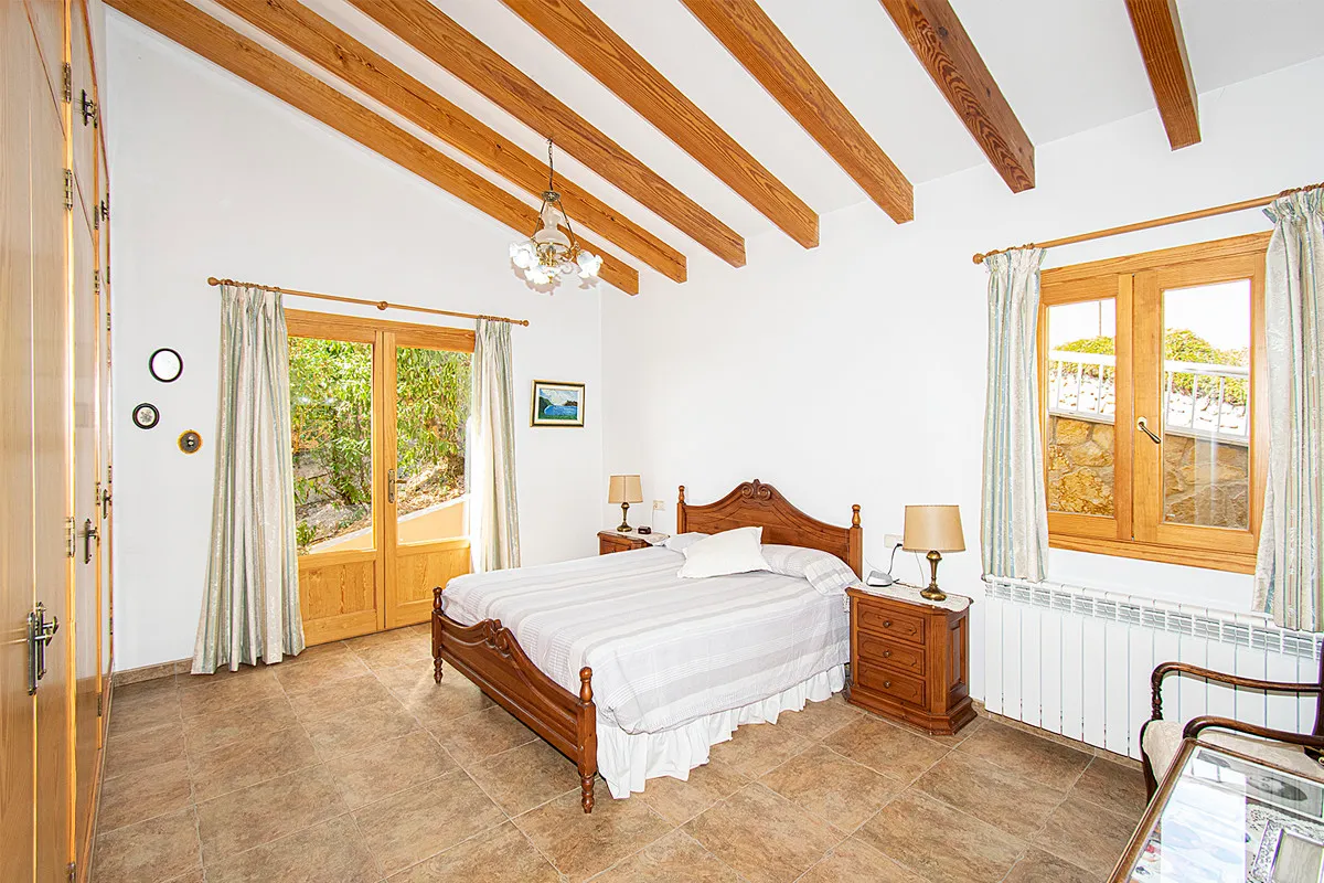 Landhaus-Aussicht-Tramuntana-Pool-Bunyola