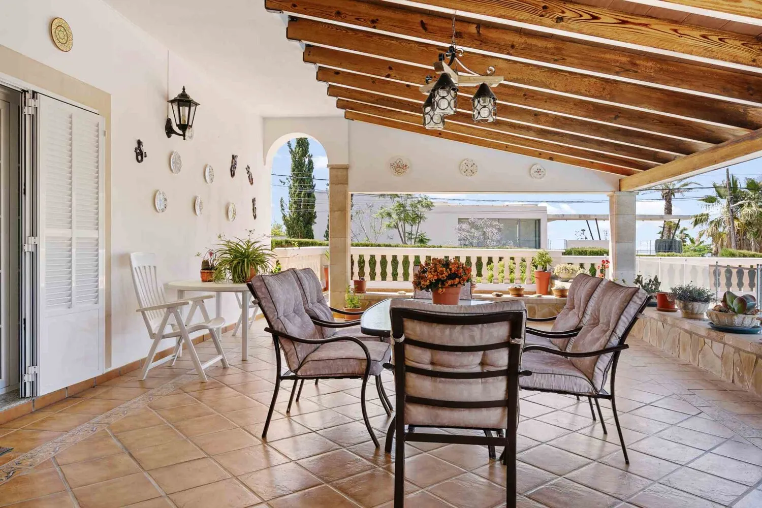 Überdachte Terrasse