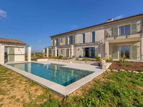 Exceptional finca between natural stone and far-reaching views near Binissalem