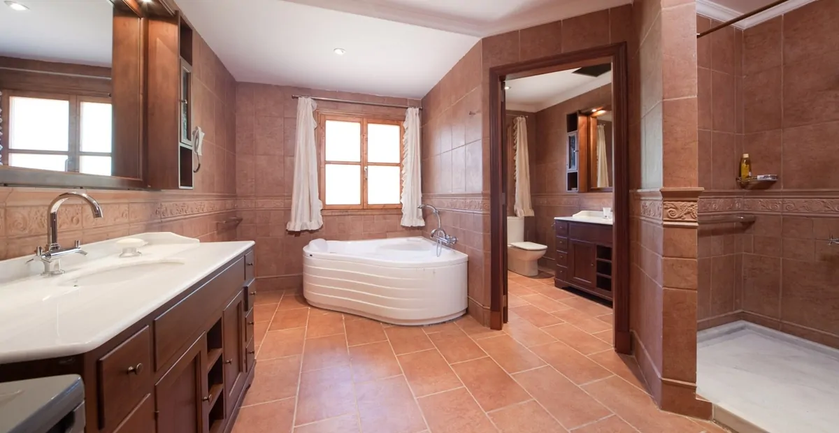 Badezimmer_Herrschaftliche_Finca_Valldemossa_original
