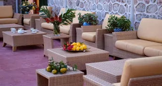 von_poll_real_estate_property_ES191207_image_18