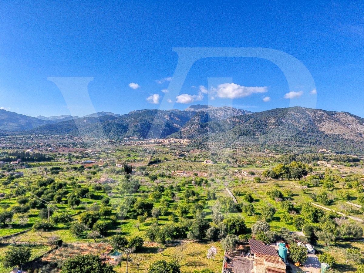 Moderne Finca mit Vermietlizenz, Pool und traumhaftem Panoramablick in Moscari, Selva, Mallorca