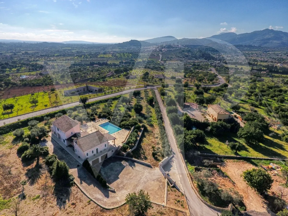 Modern finca with rental licence, pool and fantastic views in Moscari, Selva, Malllorca