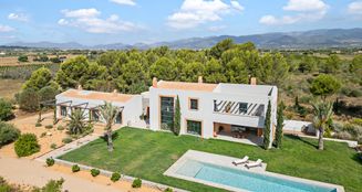 von_poll_real_estate_property_ES223743737_image_0
