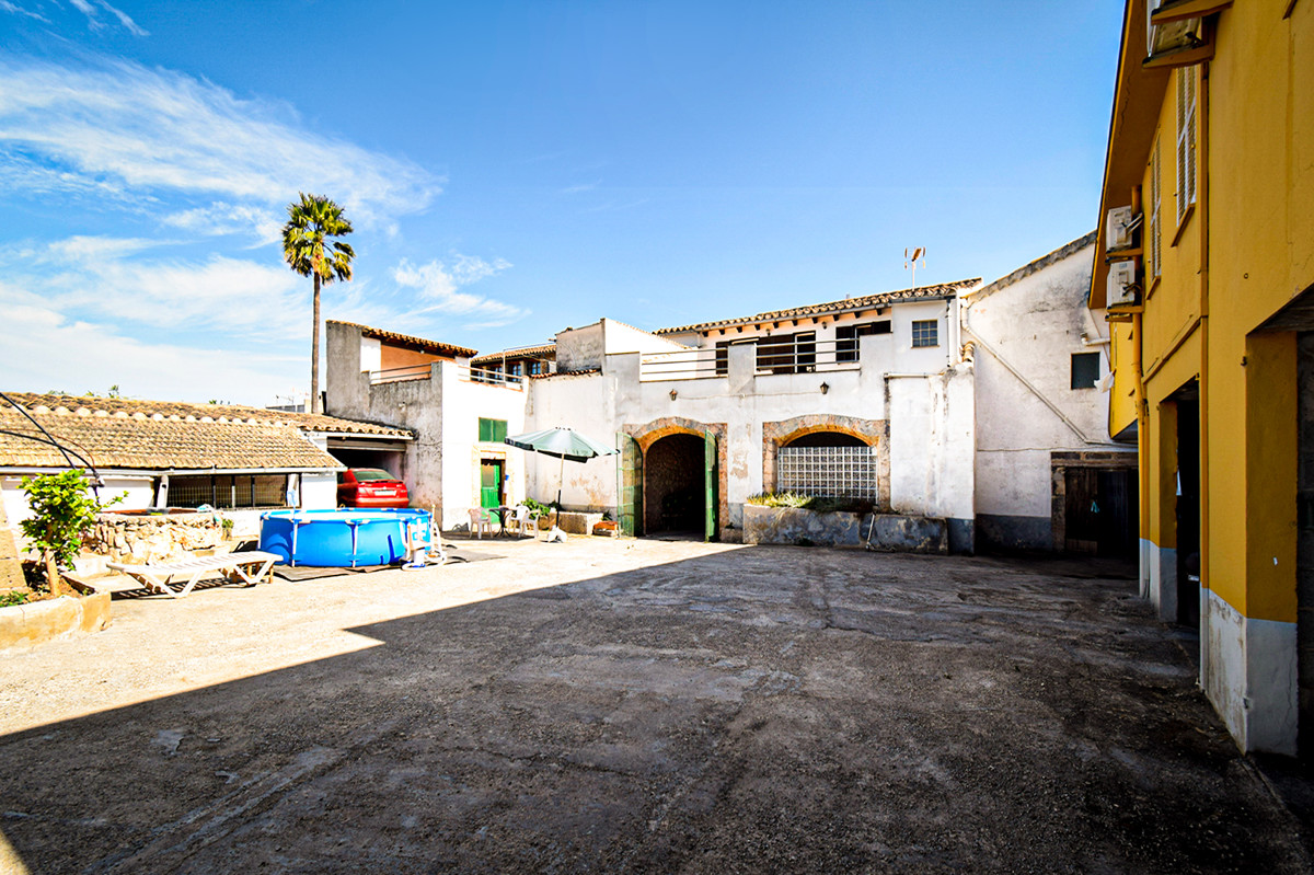 Espectacular-casa-señorial-en-Santa María del Camí (46)