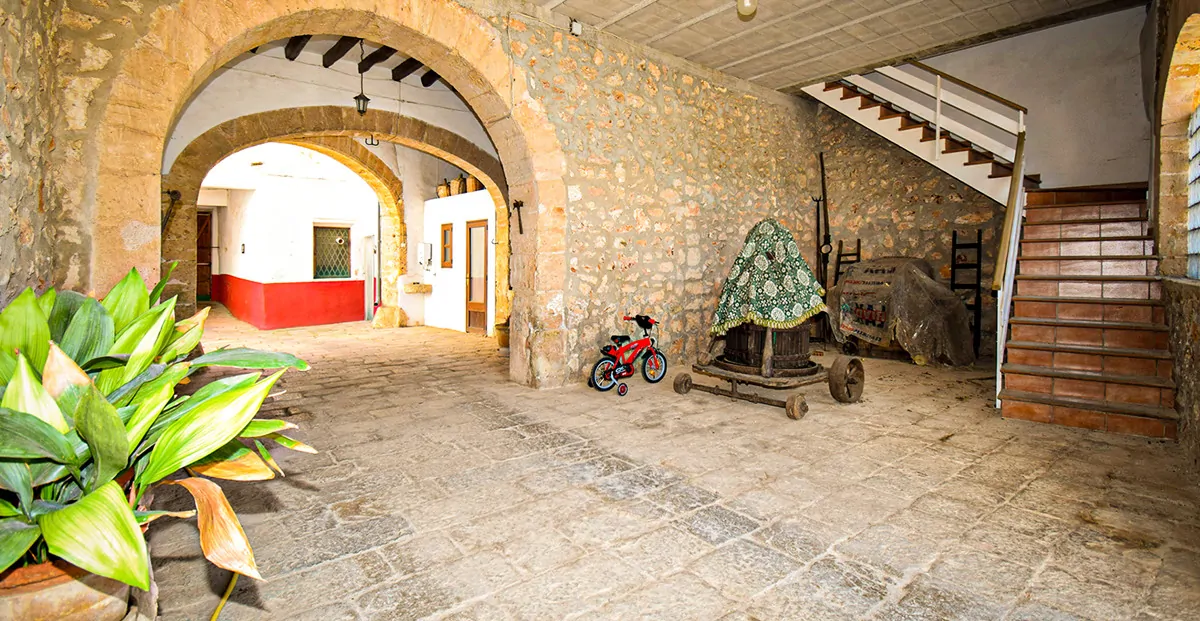 Espectacular-casa-señorial-en-Santa María del Camí (42)