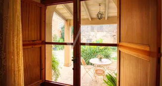 von_poll_real_estate_property_ES223743853_image_5