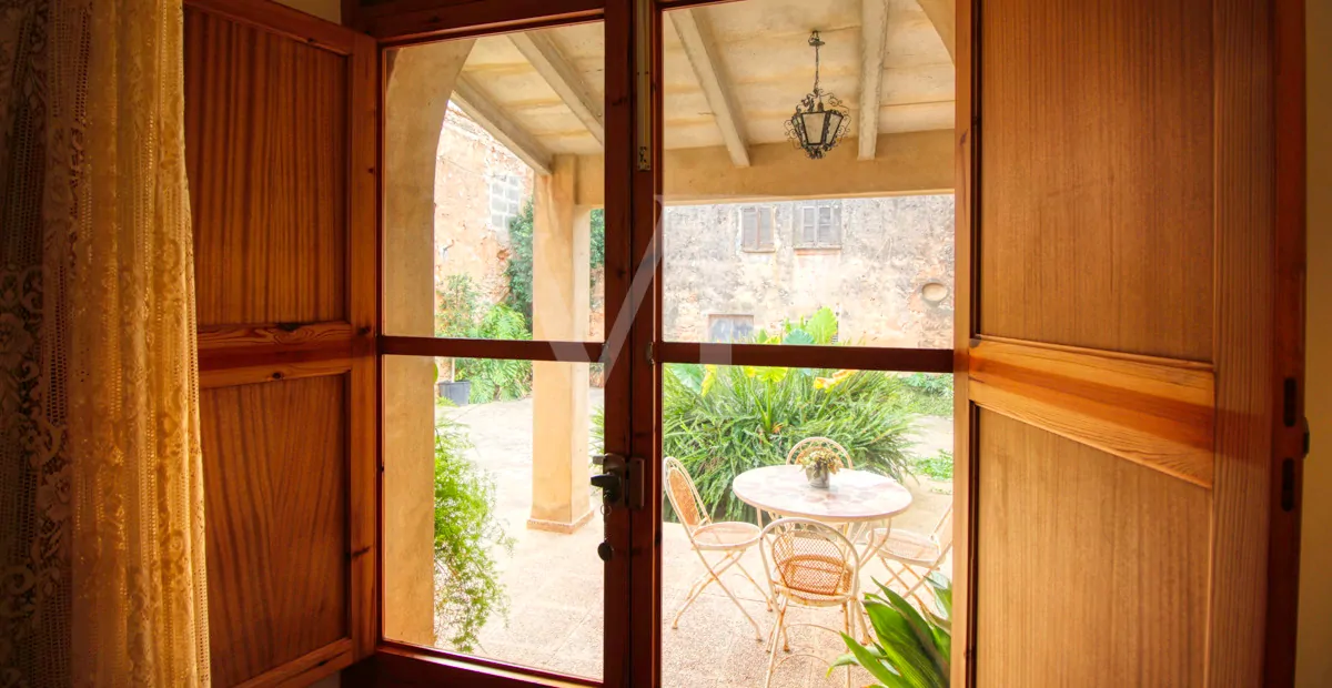 Zu renovierendes Haus aus dem 17. Jahrhundert und großes Baugrundstück im Osten von Palma de Mallorca