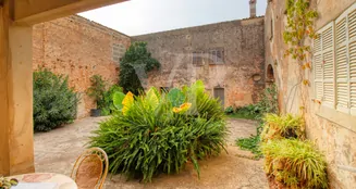 von_poll_real_estate_property_ES223743853_image_4