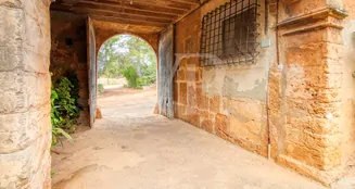 von_poll_real_estate_property_ES223743853_image_1