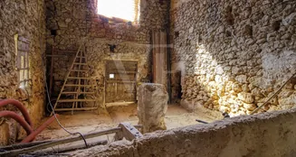 von_poll_real_estate_property_ES223743853_image_15