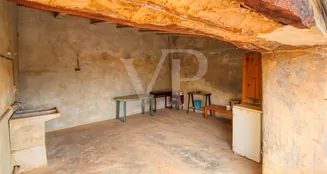 von_poll_real_estate_property_ES223743853_image_11