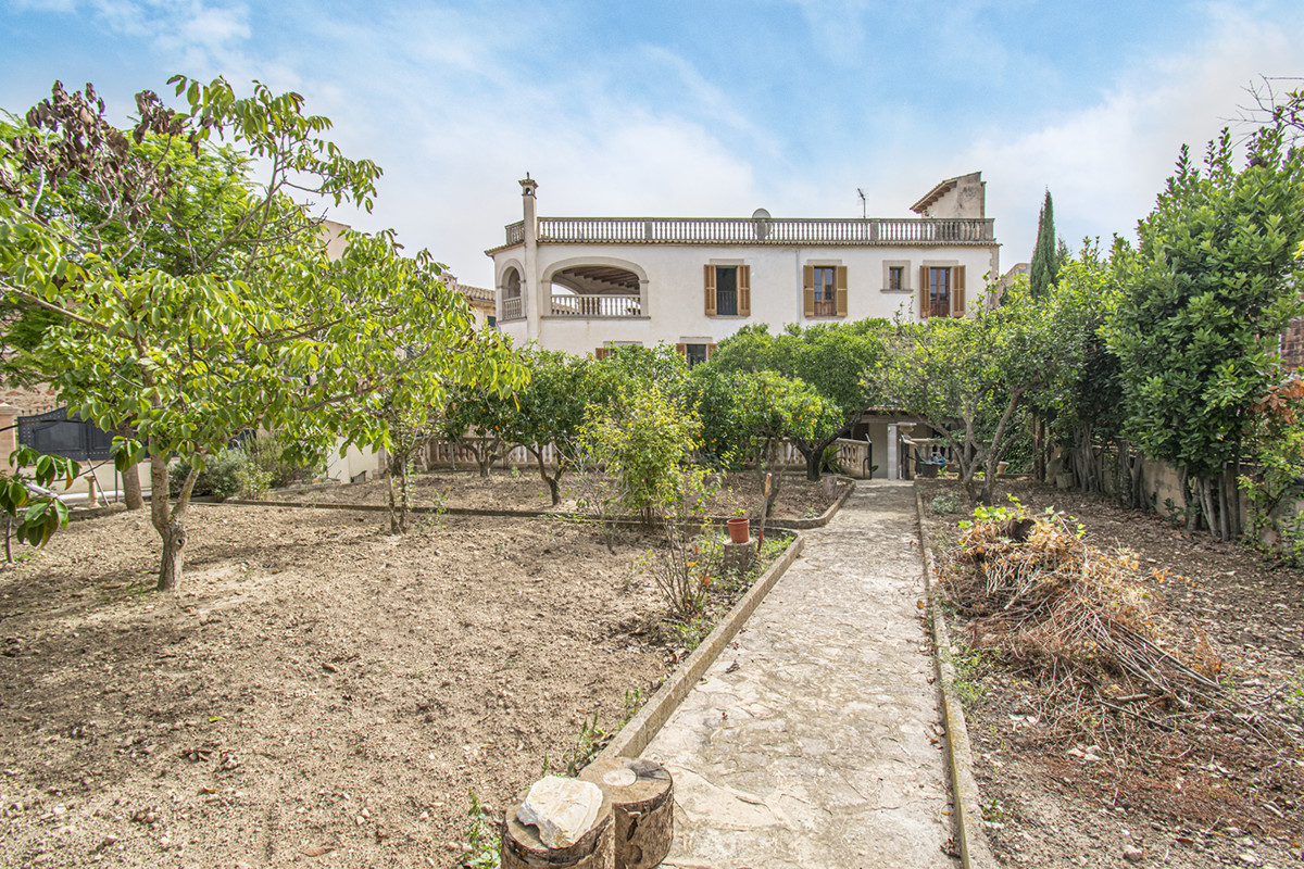 IMPRESIONANTE CASA DE PUEBLO CON POTENCIAL EN SANTA EUGENIA (4)