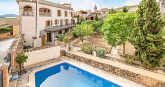von_poll_real_estate_property_ES223743872_image_0