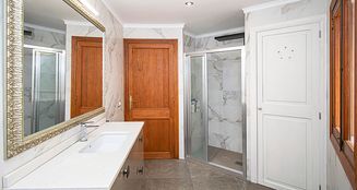 von_poll_real_estate_property_ES223743872_image_26