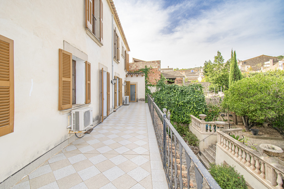 IMPRESIONANTE CASA DE PUEBLO CON POTENCIAL EN SANTA EUGENIA (35)