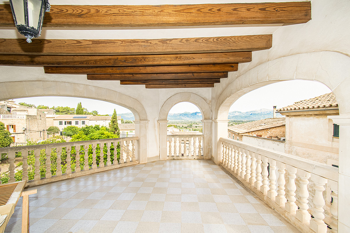 IMPRESIONANTE CASA DE PUEBLO CON POTENCIAL EN SANTA EUGENIA (25)