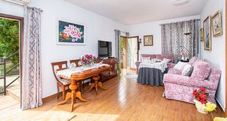von_poll_real_estate_property_ES223743872_image_29