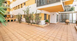 von_poll_real_estate_property_ES223743957_image_6