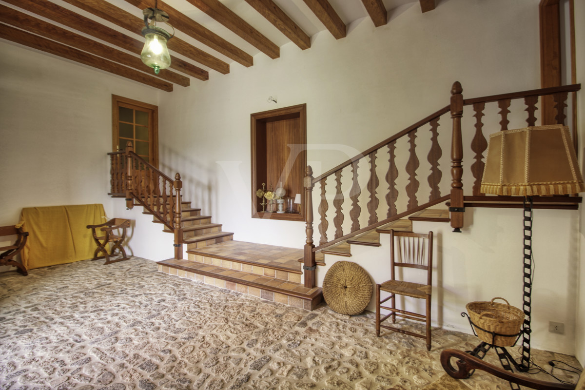 Spektakuläre-Finca-von-fast-8-Hektar-mit-renoviertem-Haus-aus-dem-19.-Jahrhundert-in-Soller