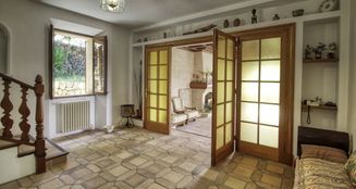 von_poll_real_estate_property_ES223743973_image_2