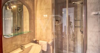 von_poll_real_estate_property_ES223743973_image_39