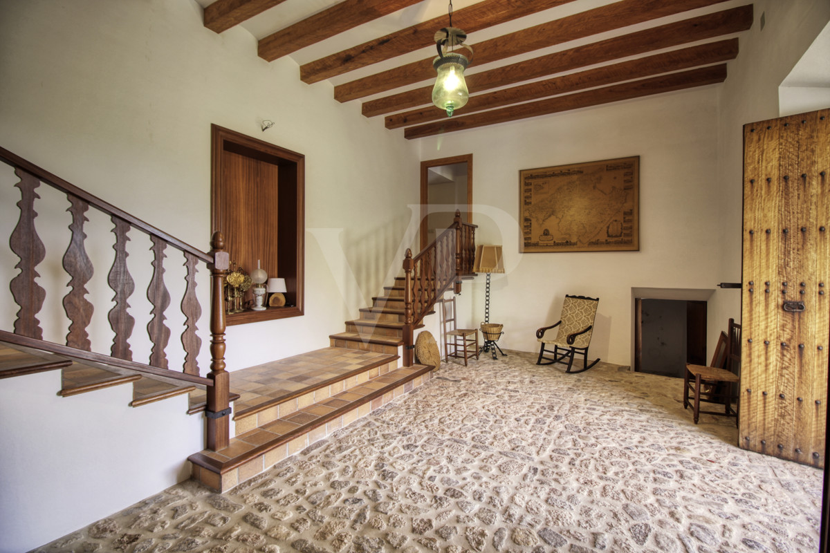 Spektakuläre-Finca-von-fast-8-Hektar-mit-renoviertem-Haus-aus-dem-19.-Jahrhundert-in-Soller