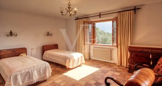 von_poll_real_estate_property_ES223743973_image_35