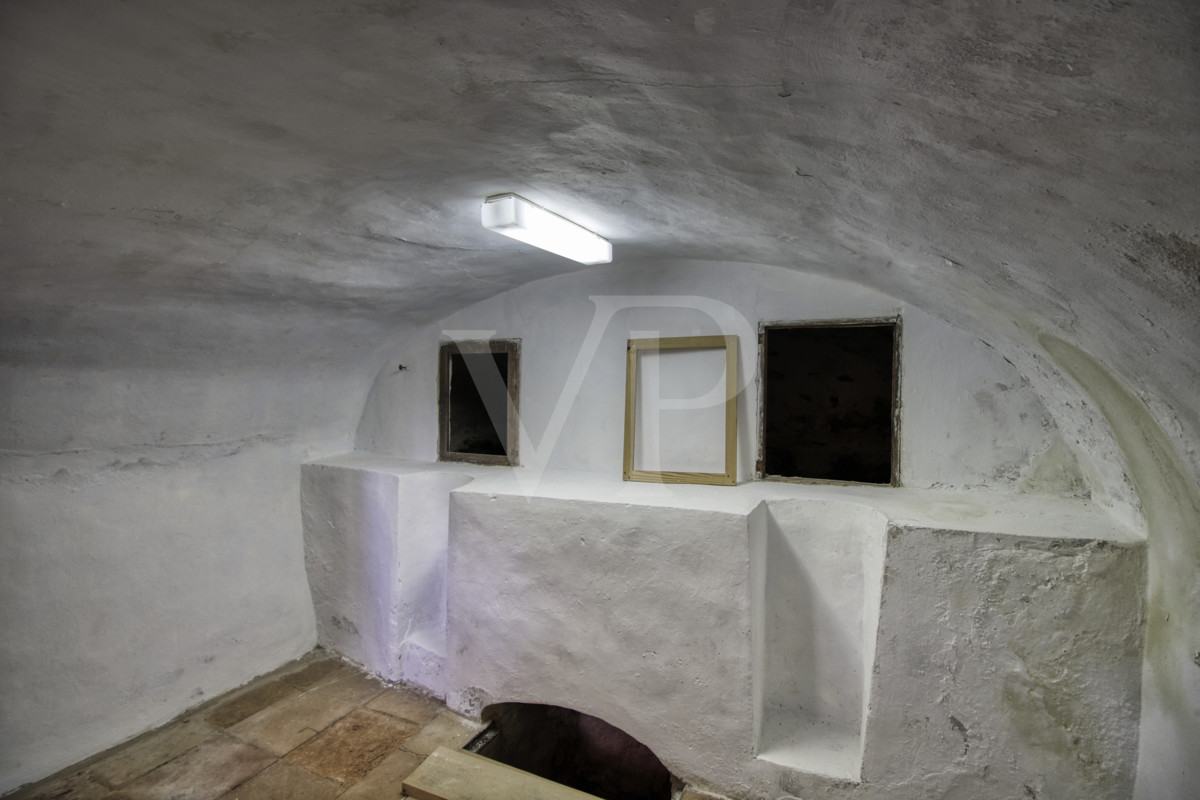Spektakuläre-Finca-von-fast-8-Hektar-mit-renoviertem-Haus-aus-dem-19.-Jahrhundert-in-Soller